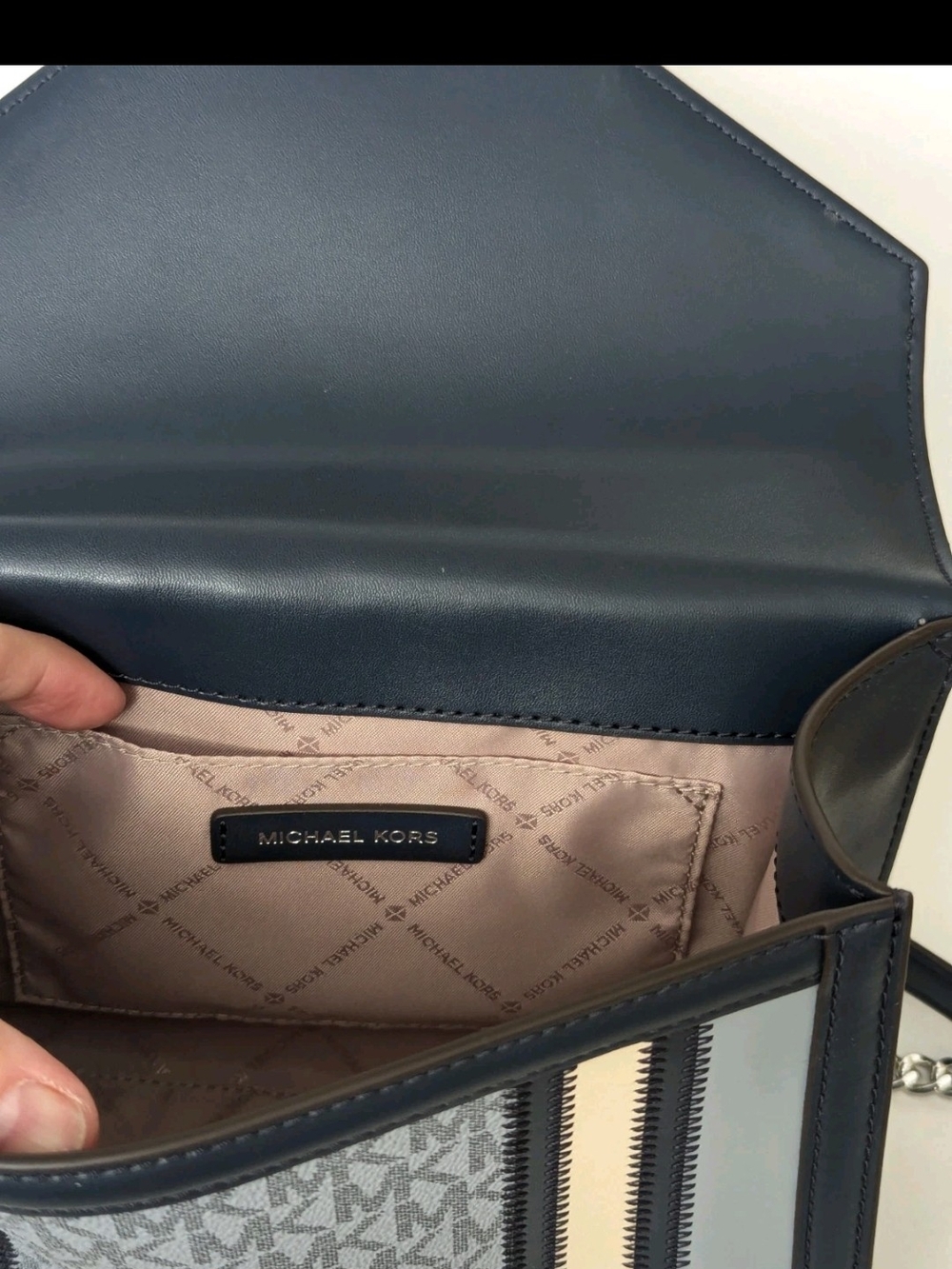 Whitney Medium Color-Block and Signature Logo Shoulder Bag - Picture 11 of 16